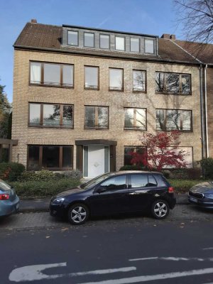 Attraktives Mehrfamilienhaus in bester Lage von Düsseldorf - Kaiserswerth!