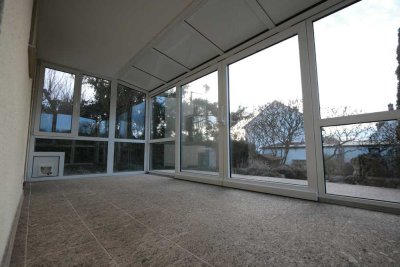 2 Zimmer Erdgeschosswohnung mit Wintergarten und Garten