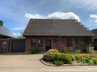 Doppelhaushälfte mit einem schön angelegten Garten und einer Garage in dörflicher Wohnlage!