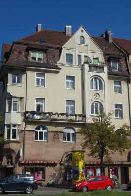 Wunderschöne 3-Zimmer-Altbau-Wohnung mit Balkon im Nürnberger Stadtteil Maximilian