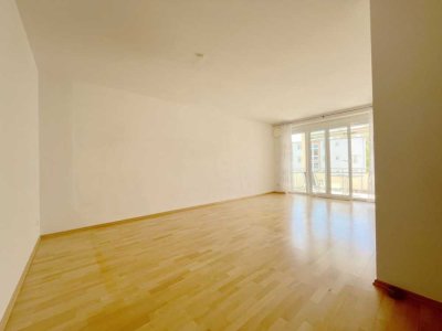 Wohnen am Lechrain: 2-Zimmer-Wohnung mit Balkon in Augsburg