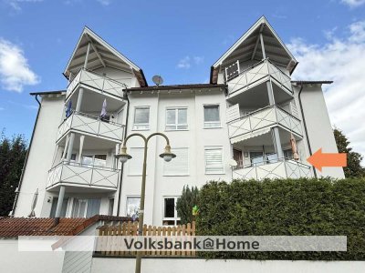 Schöne und solide 3 Zimmer Obergeschosswohnung mit Balkon, TG- und Außenstellplatz - vermietet