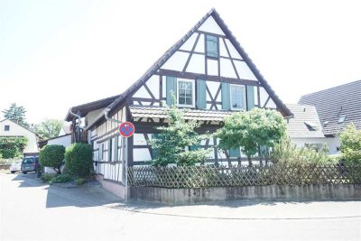 Charmantes Fachwerkhaus mit 3 WE und traumhafter Gartenanlage