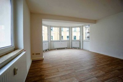 Im Herzen von Plauen - Familienwohnung mit großem Wintergarten