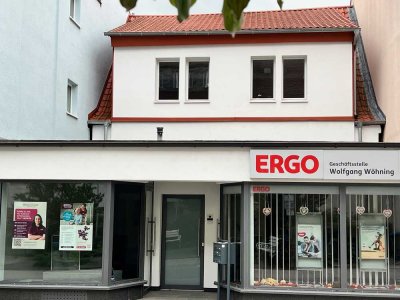 Wohn- und Geschäftshaus (Wohneinheit, 64 m² + 2 Läden, 40 m²+69 m²) im Zentrum von Bad Kissingen