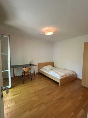 Zimmer in Frauen WG frei, FEMALE ONLY