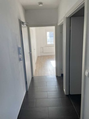 Ansprechende und neuwertige 1-Zimmer-Erdgeschosswohnung mit geh. Innenausstattung mit Balkon