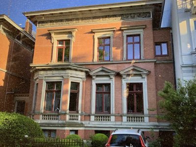 Repräsentative 2 Zimmerwohnung in Jugenstilvilla