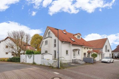 Ihr neues Zuhause in Bad Vilbel - Charmante Doppelhaushälfte mit Garten, Kamin und Familienpotenzial