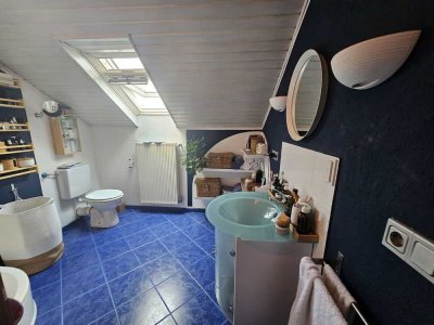 Freistehendes Mehrgenerationenhaus auf herrlich sonnigem Grundstück!!**