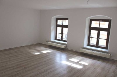 Individuelle, gemütliche 3-Raum-Wohnung mit Sitzgelegenheit im Hof zur Vermietung