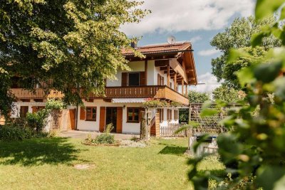 Gartenidylle mit Weitblick in Holzkirchen - Roggersdorf