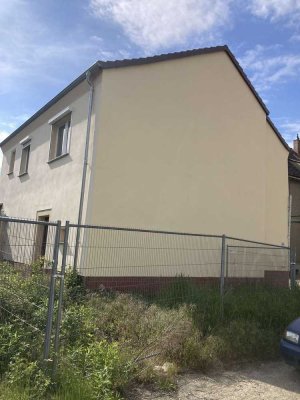 Grundstück mit Abrissgebäude in Droyßig