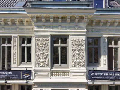 Erstbezug nach umfassender Revitalisierung: Luxuriös im Herzen von Rotherbaum