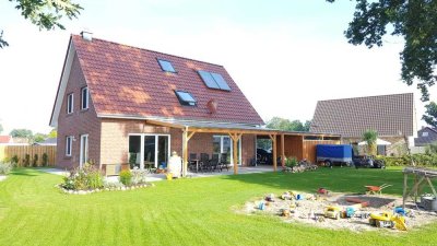 Modernes, großes Einfamilienhaus im beliebten Wohnort Huntlosen.