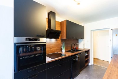 Ihr neues Zuhause: Renovierte Wohnung mit Loggia I schöne Küche I Nähe U6 Jägerstraße