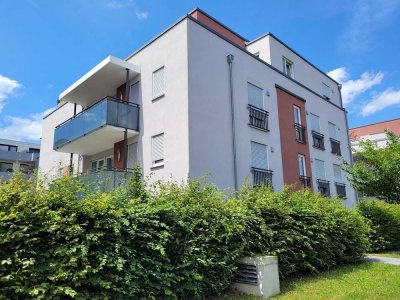 Helle 2 Zimmer Wohnung mit Balkon in ruhiger Lage in Pfersee