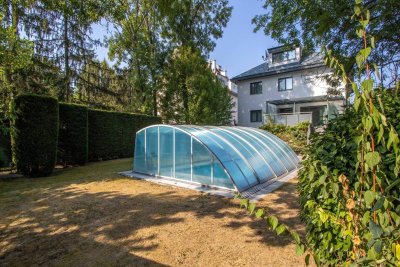 Perfect Safe Place! - Elegante High-End-Villa mit herrlichem Garten, Pool und viel Platz ...auch für einige Autos...