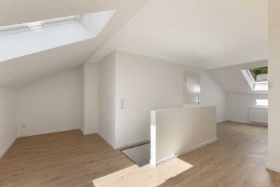 Mehr Platz, mehr Stil: Sanierte Wohnung zuzüglich großzügigem, ausgebautem Dachspitz