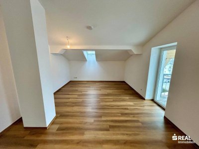 3-Zimmer-Dachgeschosswohnung in zentraler Lage von Höfen