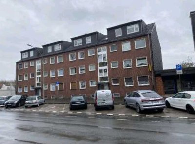 Schöne Dachgeschoss-Eigentumswohnung mit Balkon in Duisburg-Röttgersbach