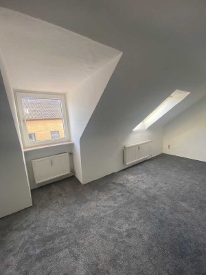 Helle 2-Zimmer Wohnung in guter Lage in Duisburg Neudorf