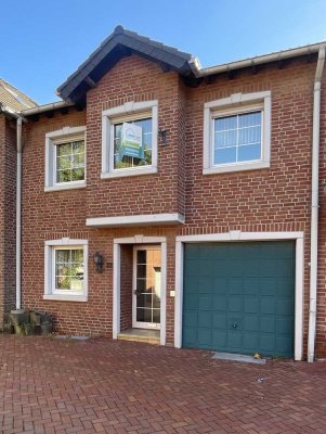 Waldfeucht: Geräumiges Reihenhaus im Ortskern!