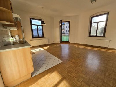 Tolle 2 Raum Wohnung zum Eigennutz oder zum Vermieten mit Stellplatz