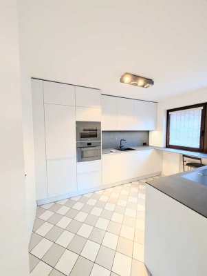 Piusallee - Luxuriöse 4-Zimmer Erdgeschosswohnung mit Garten