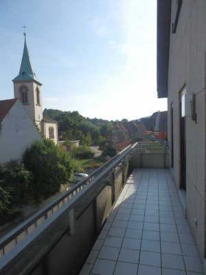 Großzügig geschnittene 4-Zimmer-Wohnung mit Balkon in 69234 Dielheim