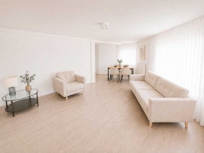 Moderne 4-Zimmer-Obergeschoss-Wohnung mit Balkon