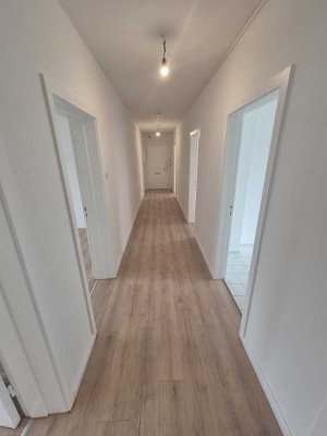 Befristet: Großzügige 4-Zimmer-Wohnung im Herzen Harburgs