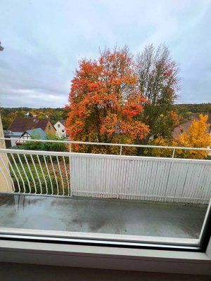 Tolle 4-Zimmerwohnung mit Balkon und Renovierungsbonus