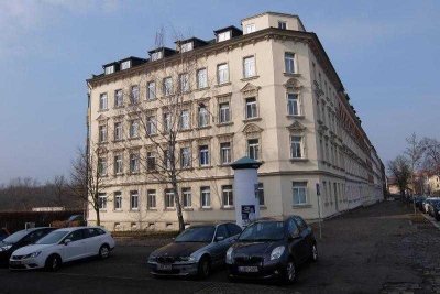 sanierter Altbau - praktischer Grundriss - Balkon - gutes Mieterklientel