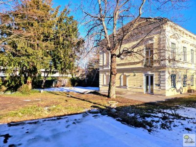 REPRÄSENTATIVE STADTVILLA NÄHE BAHNHOF IN MÖDLING -- auch perfekt für Wohnen &amp; Arbeiten --