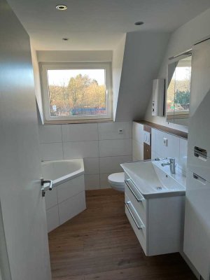 Frisch sanierte 2,5-Zimmer-Wohnung mit Einbauküche in Grevenbroich