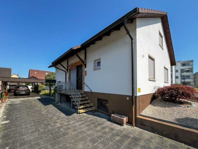 Modernisiertes Einfamilienhaus mit schönem Grundstück