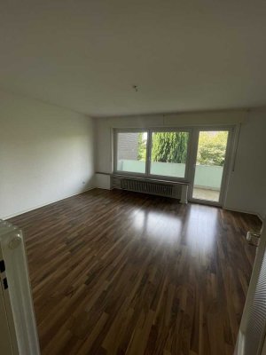 Freundliche 2-Zimmer-Wohnung mit Einbauküche in Bielefeld