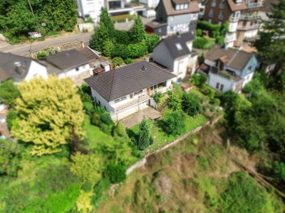 MANNELLA *Ein Ort mit Charakter und Aussicht.* Bungalow in Hennef Weingartsgasse