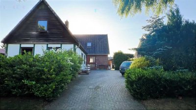 Dreifamilienhaus mit großem Grundstück in Gnarrenburg