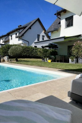 Exklusive Ziegelmassiv-Doppelhaushälfte mit Pool, voll ausgestattet und provisionsfrei! (Provisionsfrei)