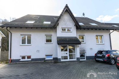 Gepflegte Drei-Zimmer-Wohnung
- Terrasse - Garten - Stellplatz - Keller -