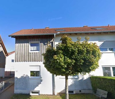Stilvoll möbliertes 1-Zimmer-Apartement mit Einbauküche und Dachterrasse zur Dauervermietung!