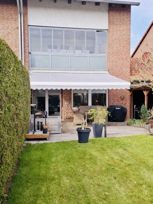 Doppelhaushälfte Sehnde/Wehmingen: Bj.95, Einbauküche, Kamin, 2 Bäder, Gäste-WC, Garten, Garage etc.