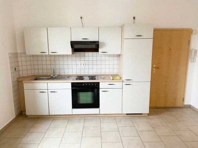 Helle 2-Zimmer-Wohnung (ca. 40 m²) mit Einbauküche – frisch renoviert & sofort bezugsfrei �✨