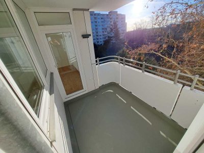 Helle 2-Zimmer-Wohnung in zentraler Lage von Neuperlach