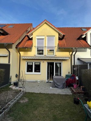 Sonniges Reihenmittelhaus mit großer Terrasse und schönem Garten in Schrobenhausen zu verkaufen!