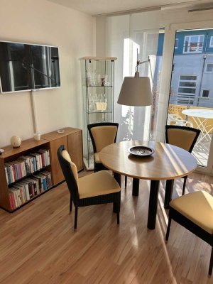 Voll möblierte sonnige 3-Zimmer Wohnung mit großem Balkon im 3. OG in Pasing