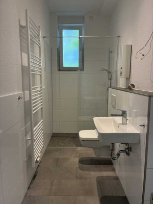 Modernisierte 2-Raum Wohnung mit Balkon