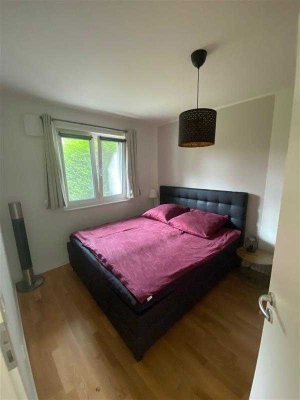 Geschmackvolle 2-Raum-Terrassenwohnung mit gehobener Innenausstattung mit EBK in Pinneberg
